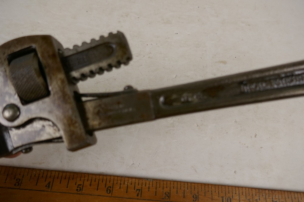 Vintage Dunlap 10” Adjustable Pipe Wrench Nice Condition