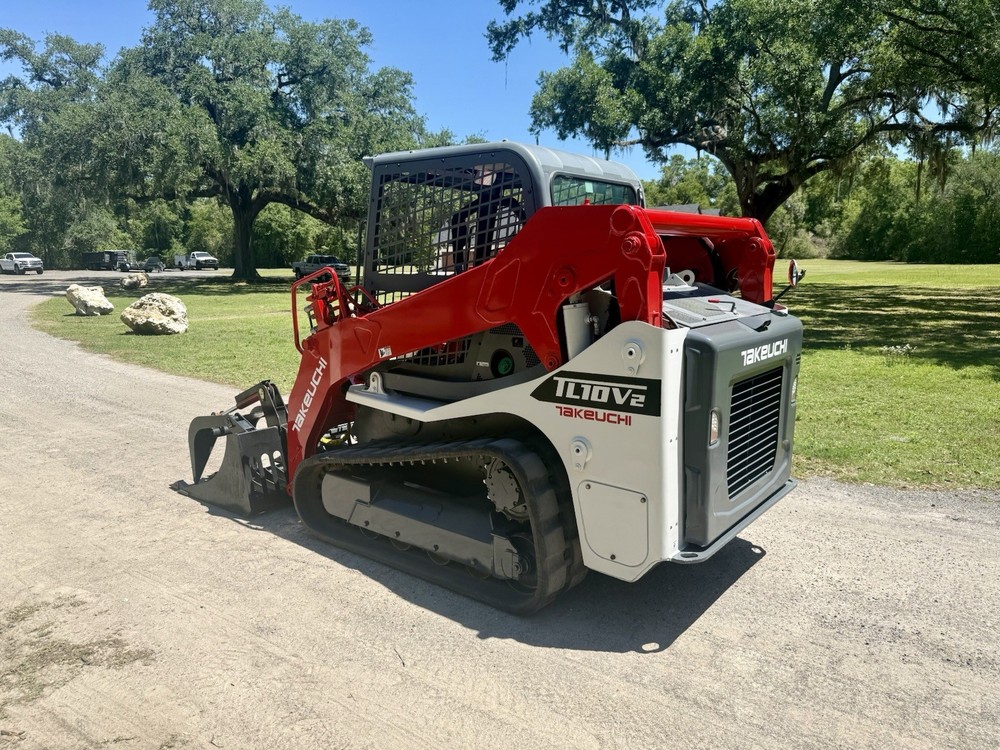 2019 TAKEUCHI TL10V2 SKID STEER TRACK LOADER - JOYSTICK CONTROLS - 2 SPD - QUICK