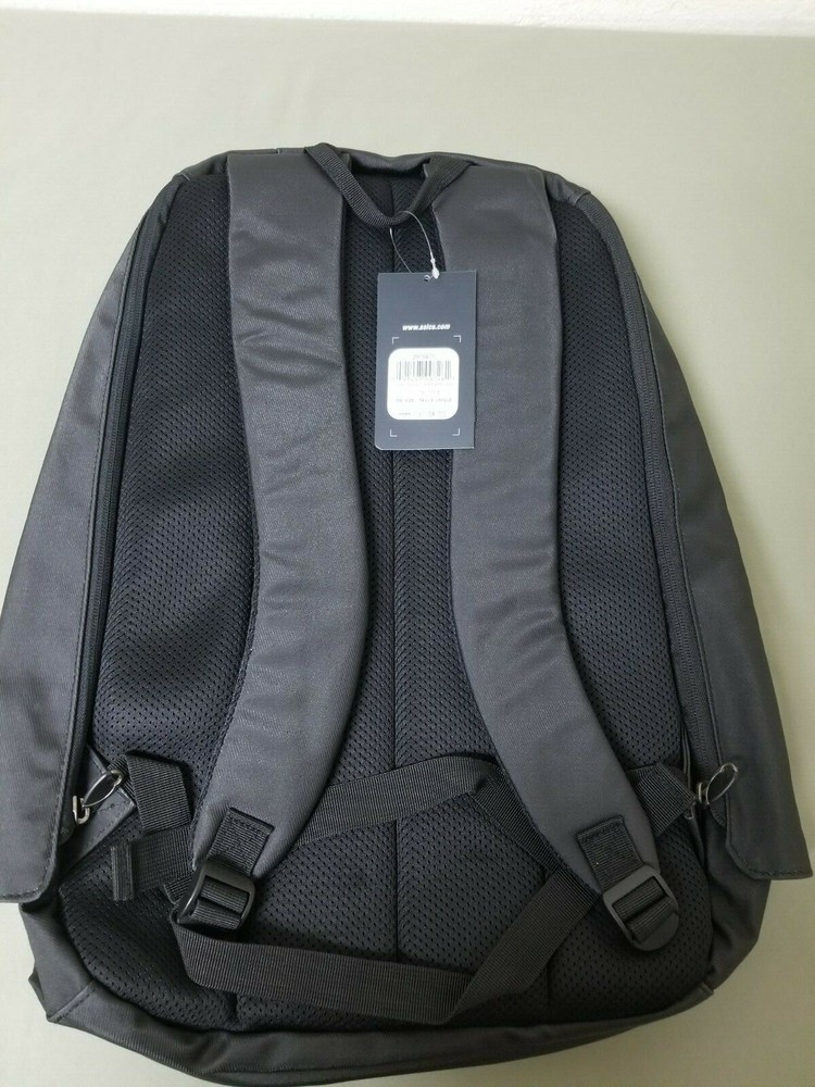 New Asics Womens Converted Weekender Backpack. Retail 74.00