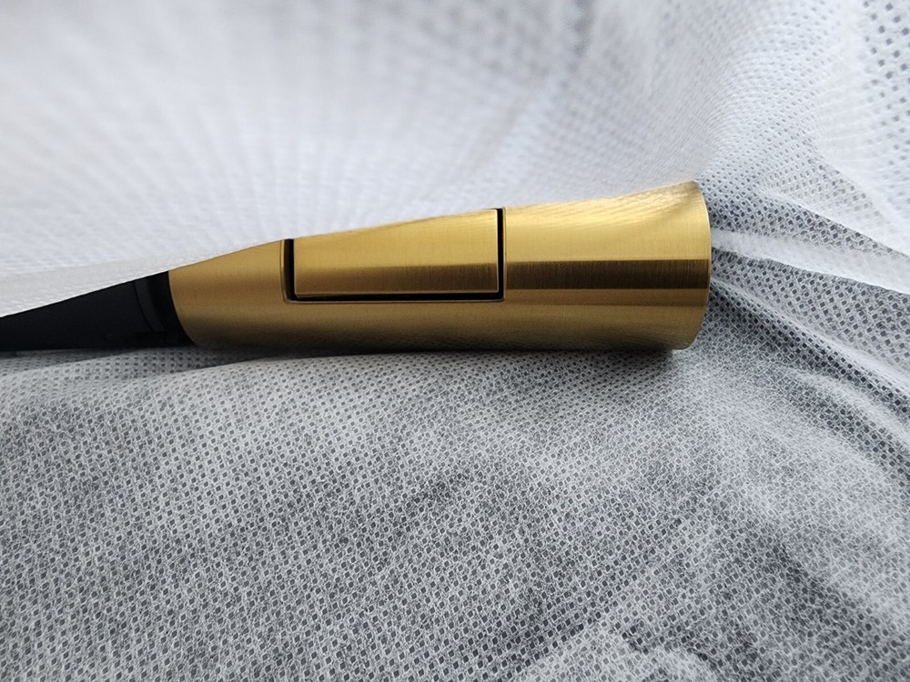 VIGO Pull Down Kitchen Faucet 1-Handle+Advanced Spray+Deck Mount Matte Black