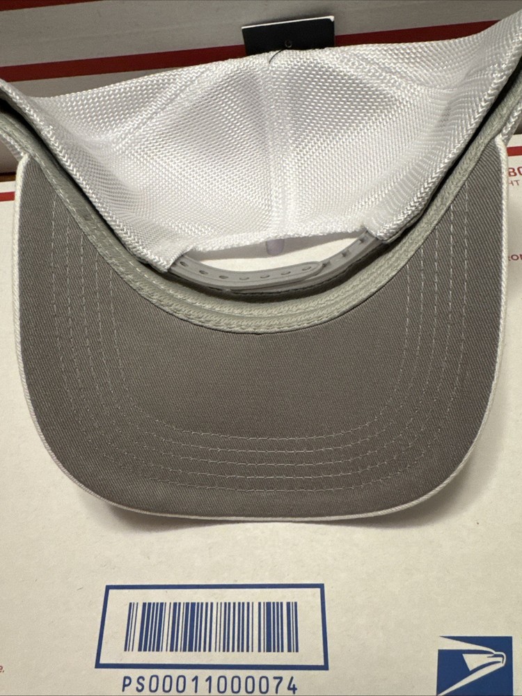 Vrst Golf Hat NWT SnapBack White