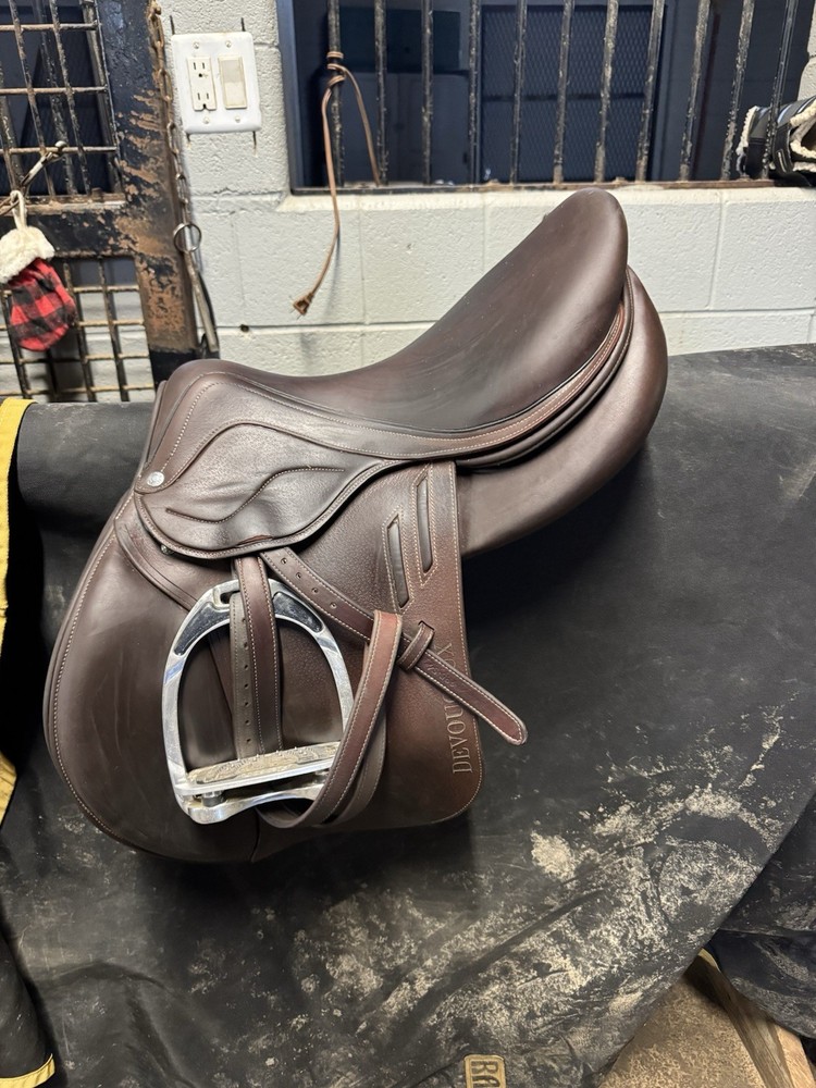 2017 Devoucoux Saddle 17.5