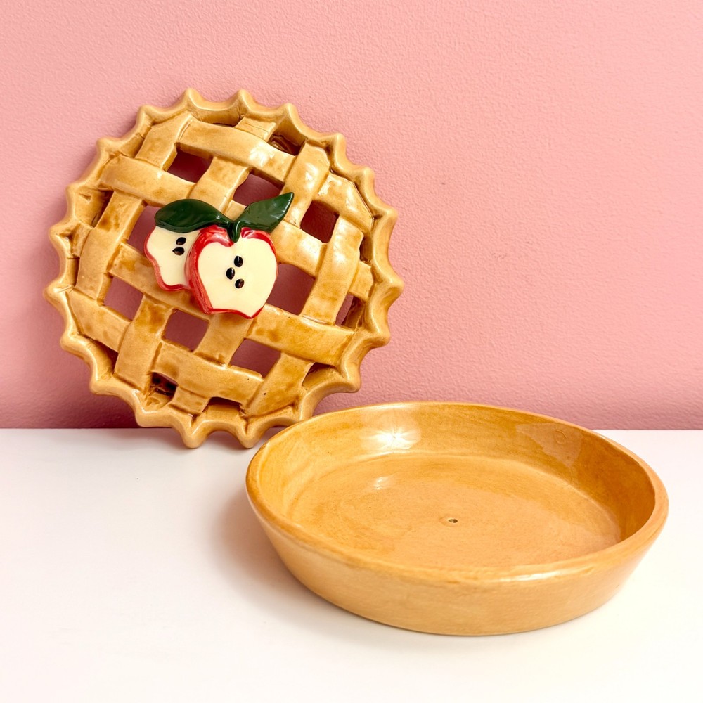 Vintage Pie Shaped Box with Lid