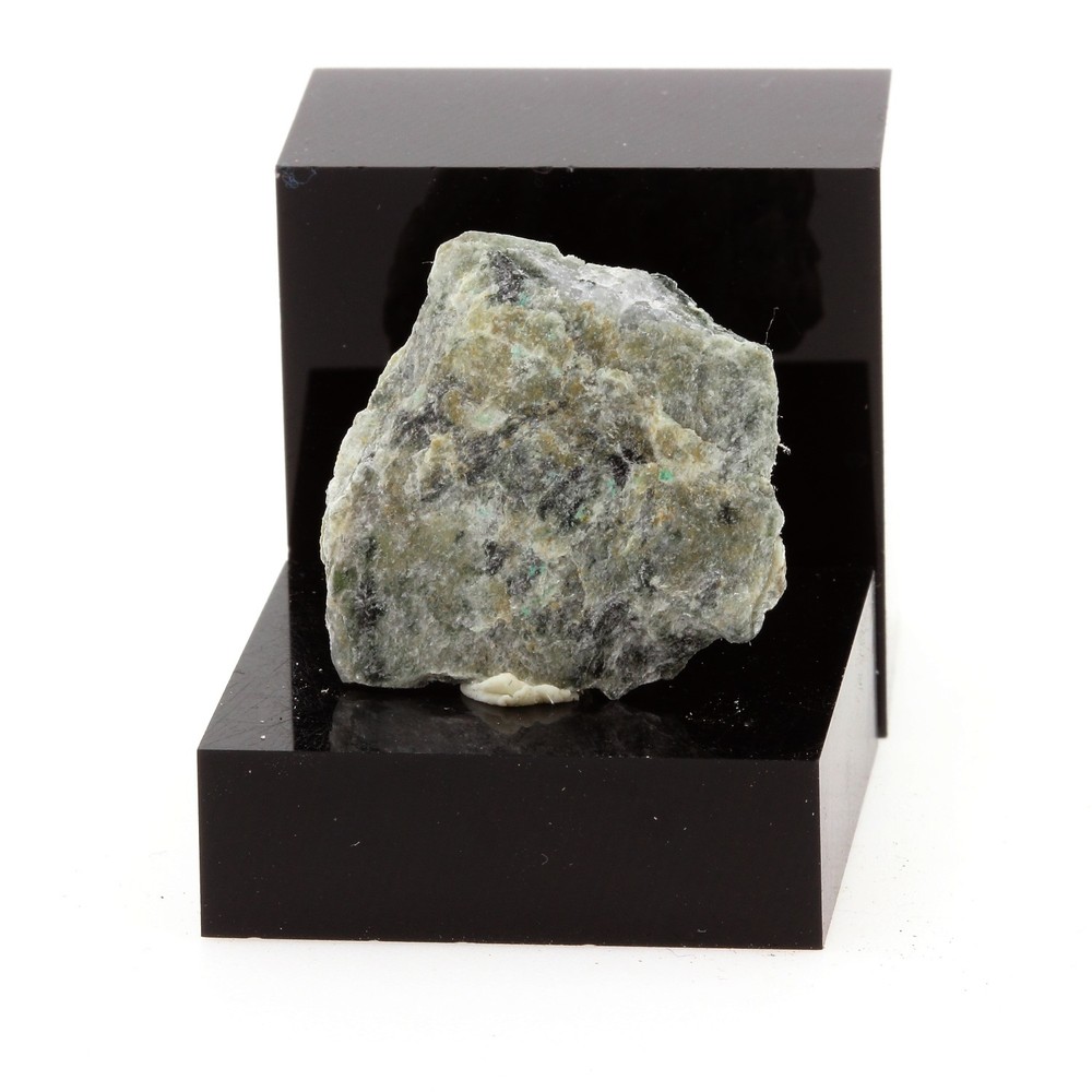 Chromitite. 11.6 Ct. Estrie, Québec, Canada