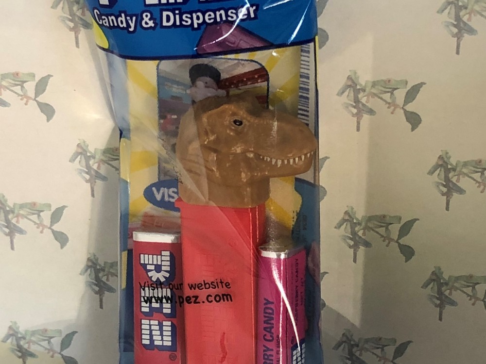 PEZ - Jurassic World Dinosaurs 2018 - Choose Character from Pull Down Menu