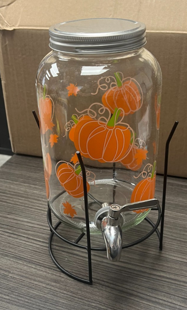 Fall pumpkin - drink dispenser