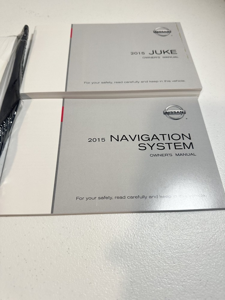 Nissan Juke Owner's Manuals 2015