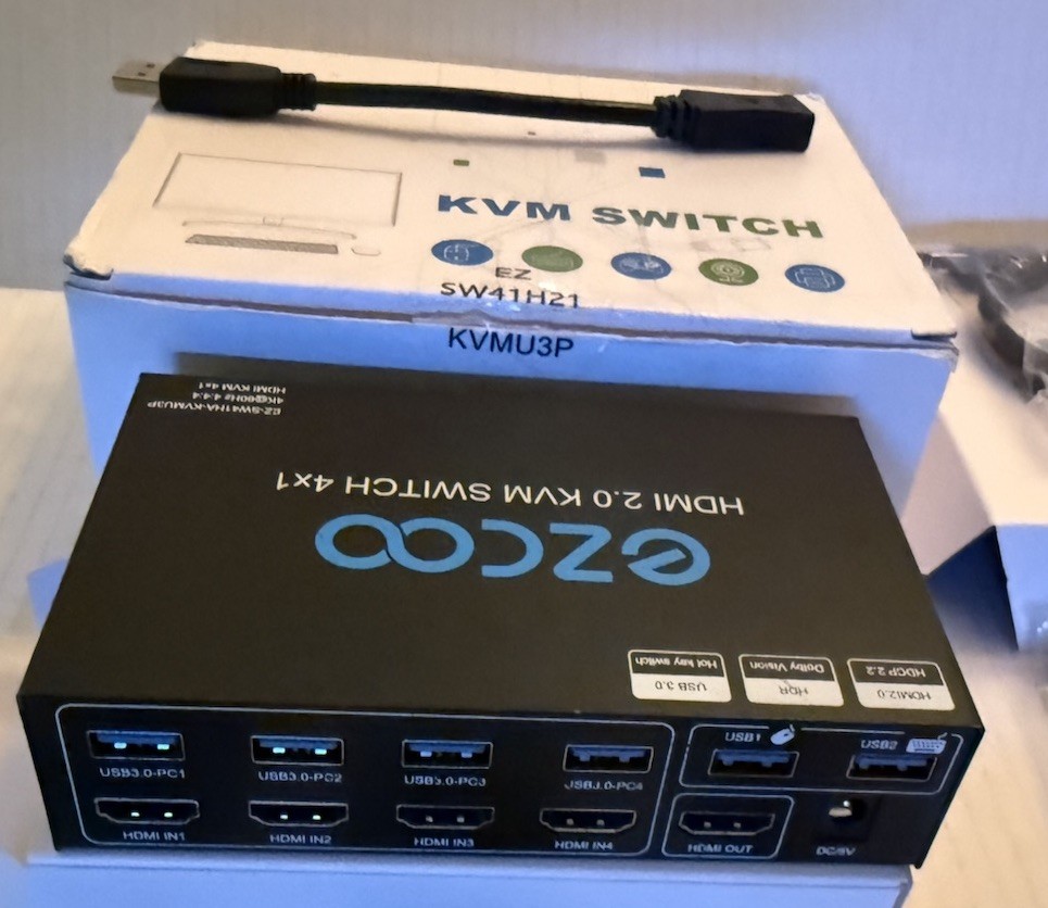 HDMI 2.0 KVM Switch 4x1