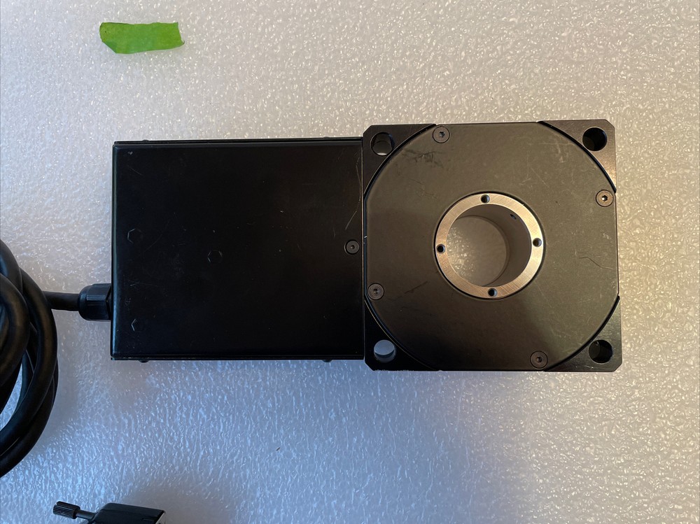 NEWPORT URS75CC MICRO-CONTROLE Motorized Rotation Stage