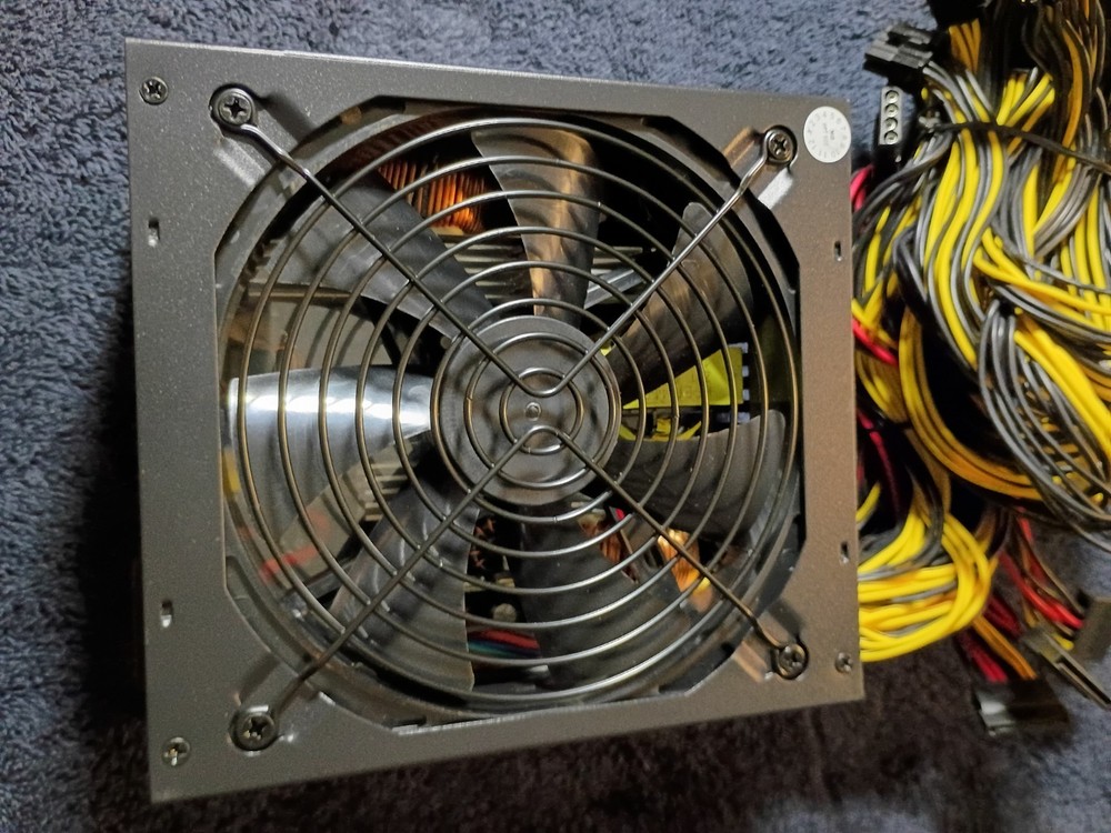 Furious Shark 2000W PSU Bitcoin Mining Power Supply 96 Efficiency, 50% Load