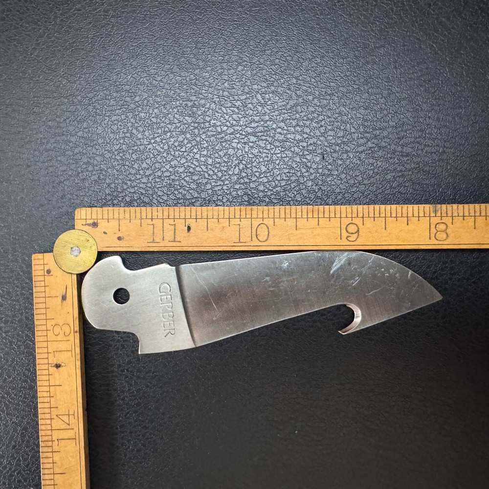 Gerber Folding Gut Hook Knife Blade Replacement, Stainless, Unsharpened - USA