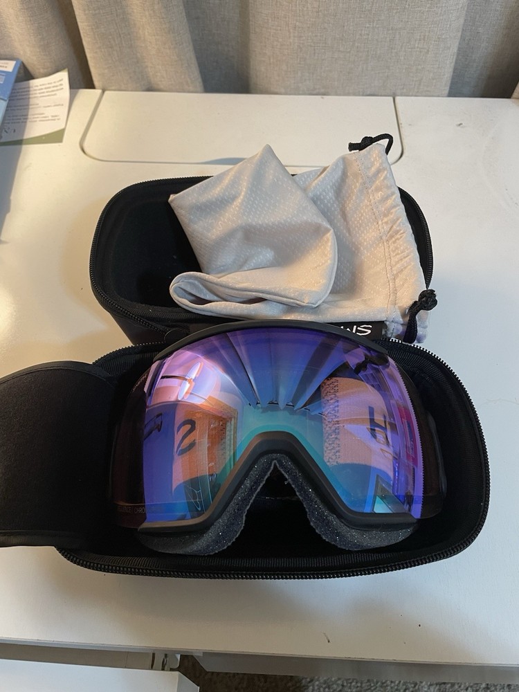 Smith Optics Sequence- Chromapop Ski Goggles Low Light Lens Black Frame