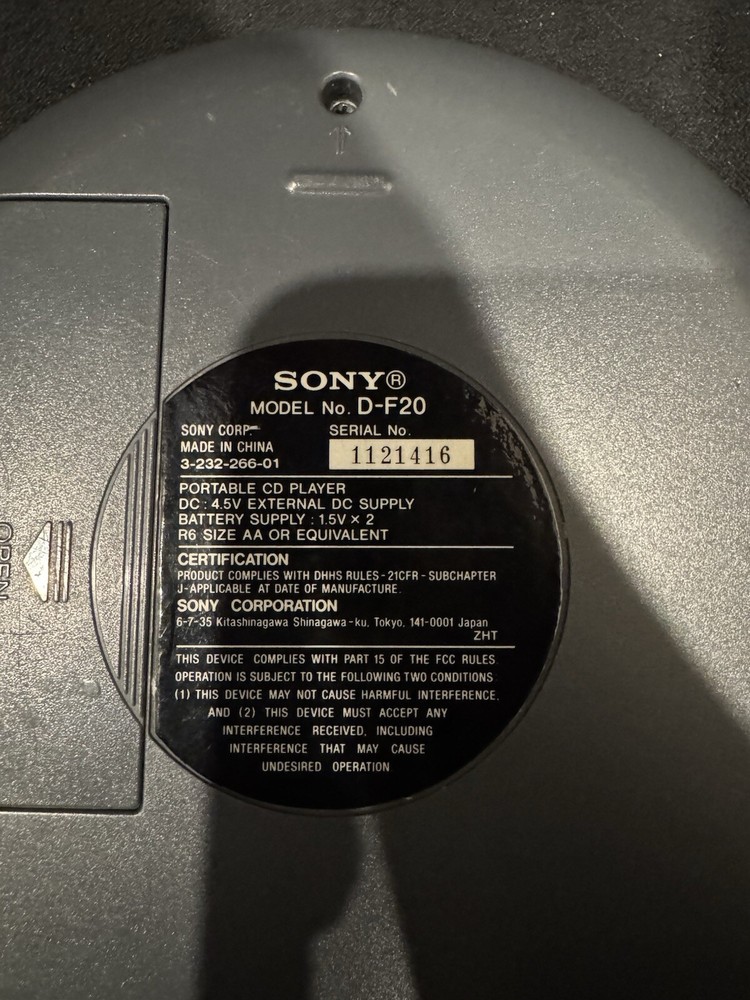 Sony CD Walkman D-F20 (READ DESCRIPTION)