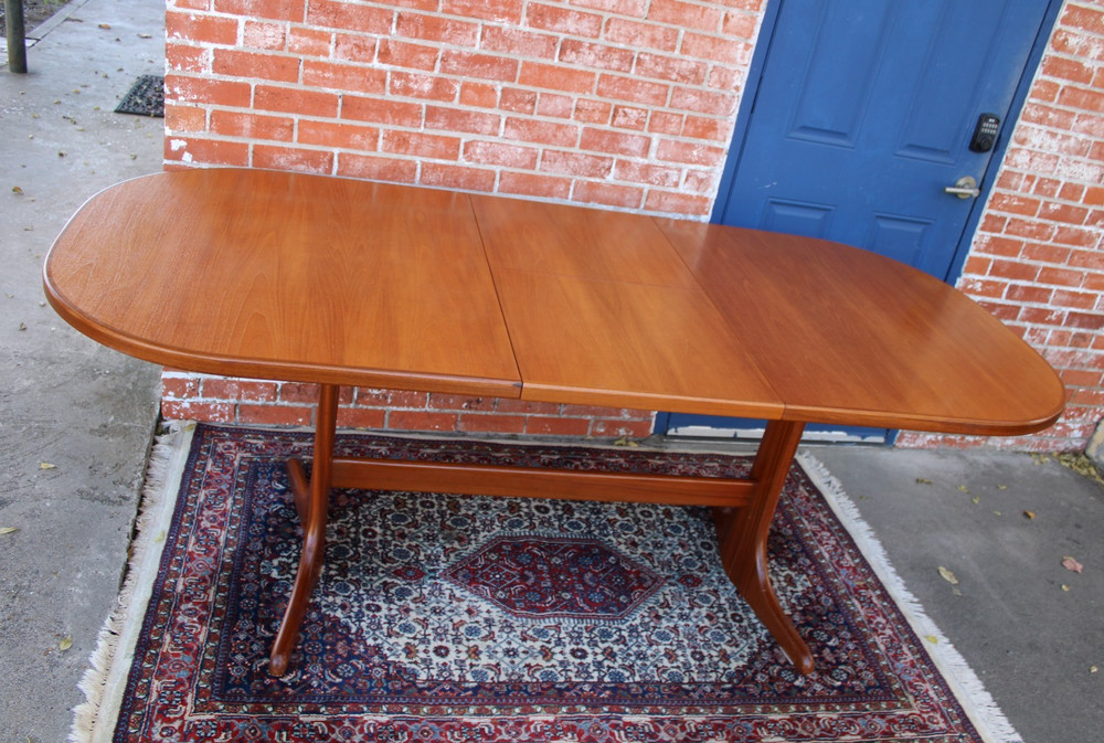 Mid Century Mc Intosh Teak Butterfly Leaf Dining Table – Draw Leaf Oval Table