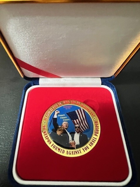 PRESIDENT TRUMP RALLY ASSASSINATION ATTEMPT 2" WITH PRESENTATION CASE