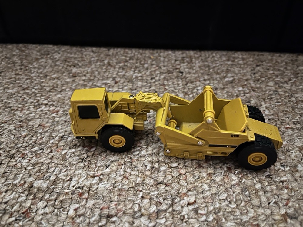Caterpillar Dirt Mover
