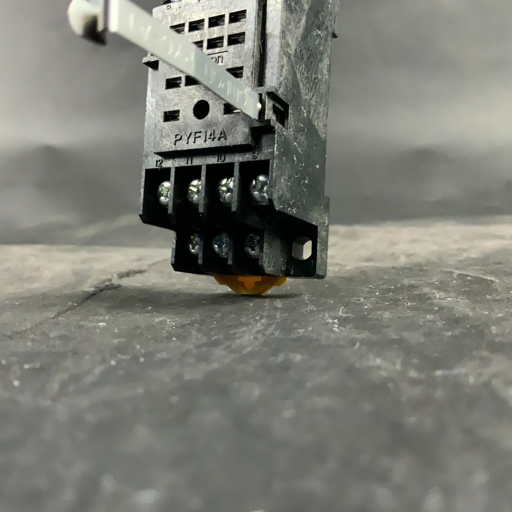 OMRON PYF14A RELAY SOCKET ($5 OBO)
