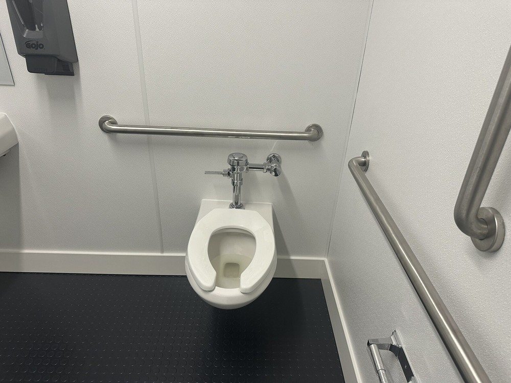 Restroom shipping container Conex Portable bathroom