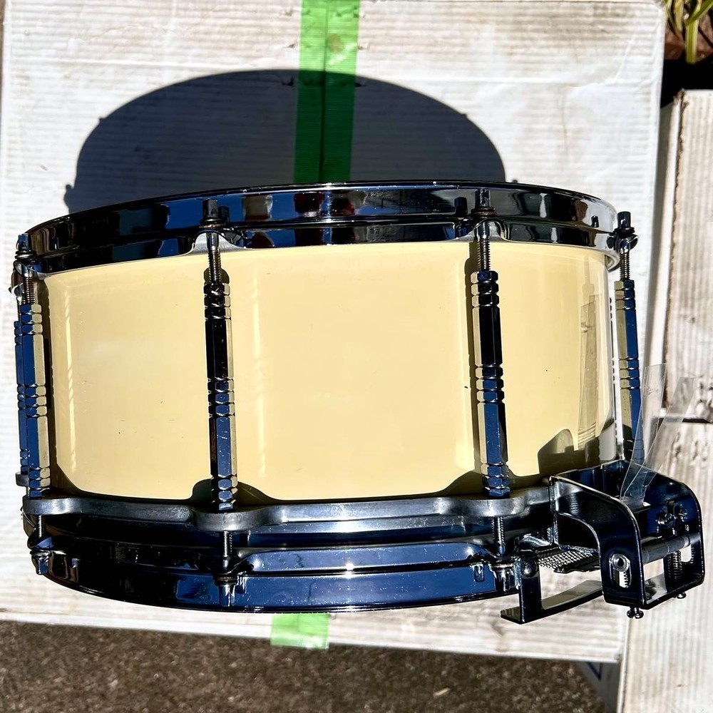 Pearl Free Floating System Maple Shell Snare Robust Hexagonal Post All Around