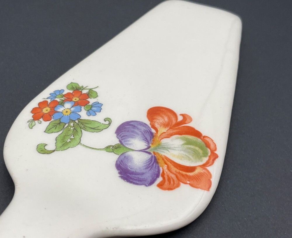 Solid Ceramic Cake Pie Server 9 1/2" Beige with Flowers