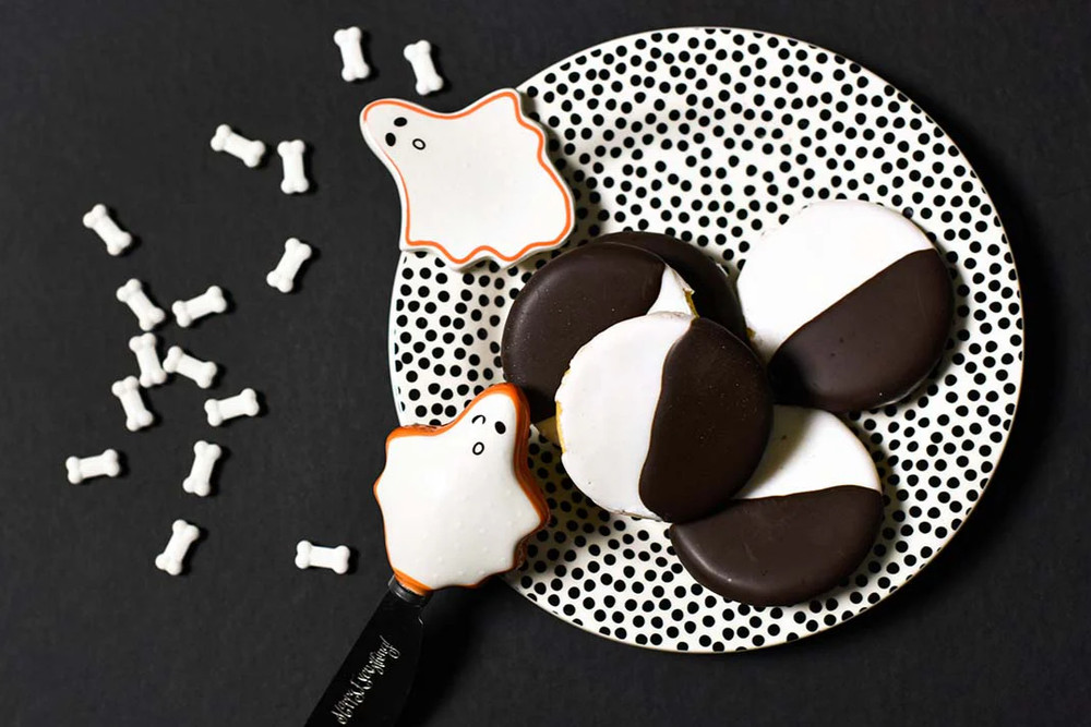 Happy Everything™ - Ghost Embellishment Appetizer Spreader - GHOST-ESPRD