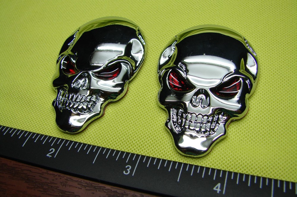(2) SKULL METAL 3D EMBLEMS DECALS STICKERS LOGO. SILVER CHROME FINISH