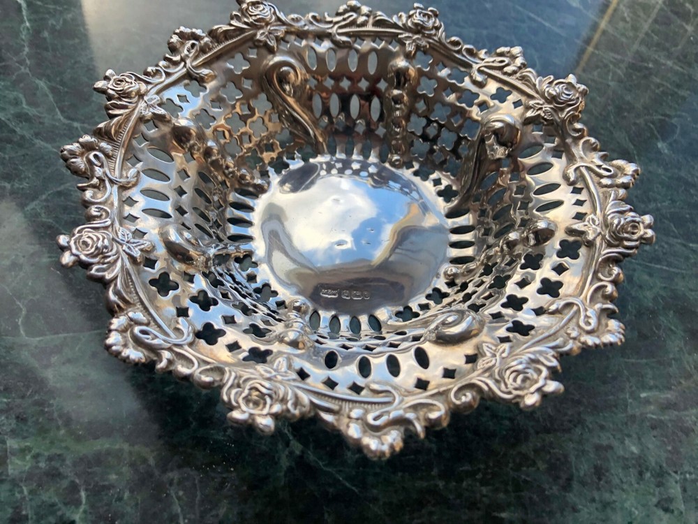 Anque Solid Sterling Silver Victorian Dish Sheffield 1901 15.5cm diameter