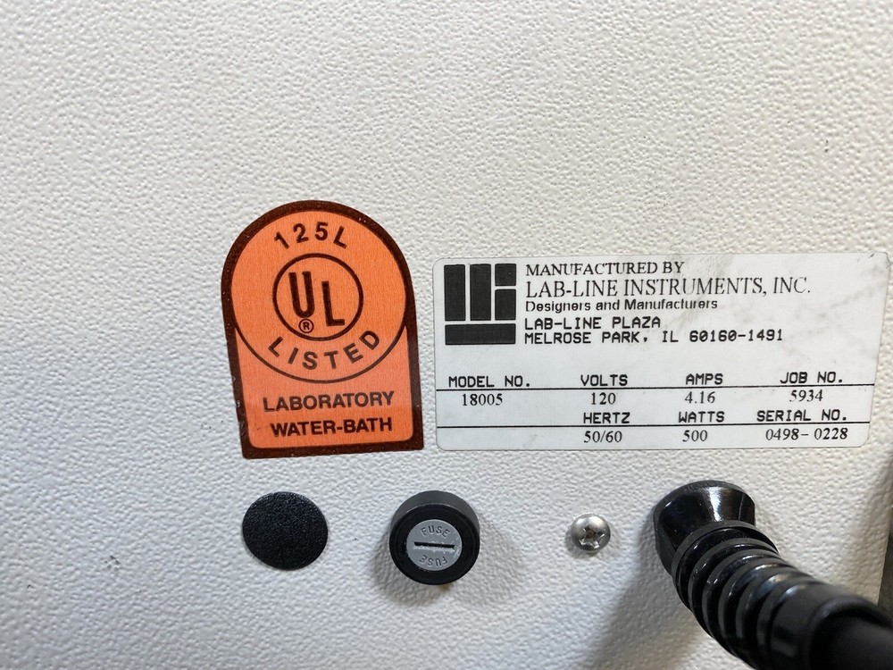 Lab-Line - Aquabath Laboratory Waterbath Model 18005 / Powers up