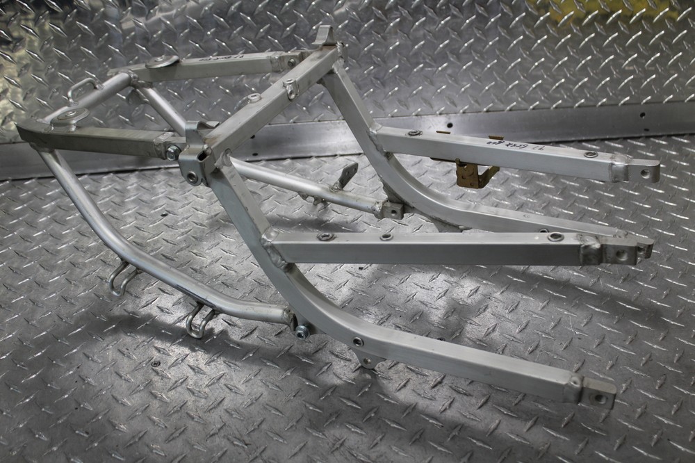 1997 SUZUKI GSXR600 REAR SUBFRAME BACK SUB FRAME