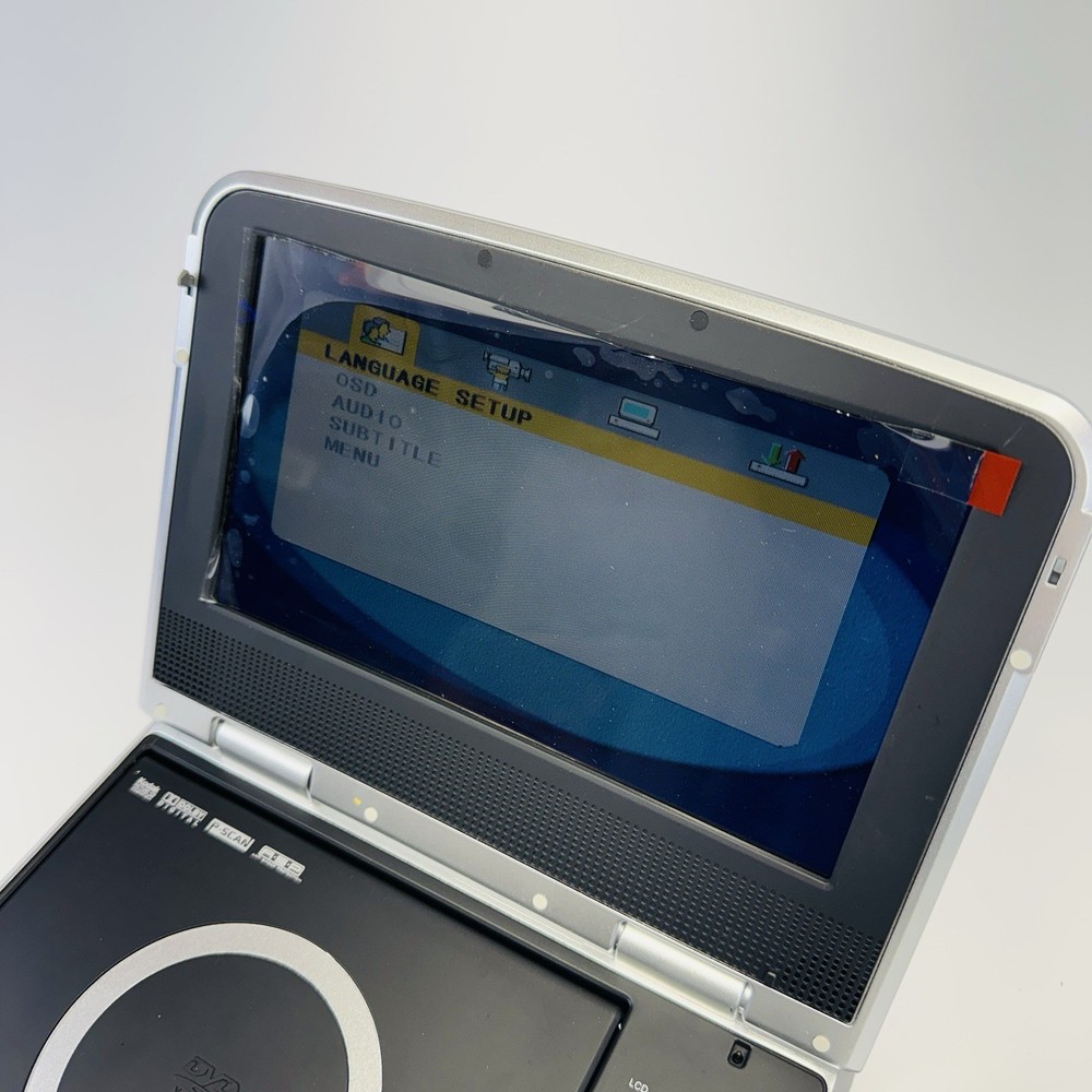 Logic Portable Disc Player DVD player with Screen Protector