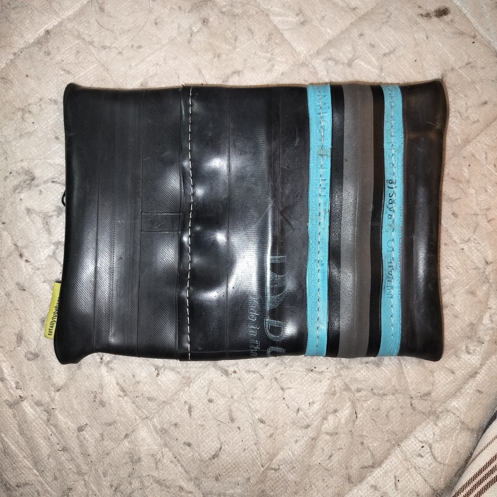 Tubular Gear Zipper Bag