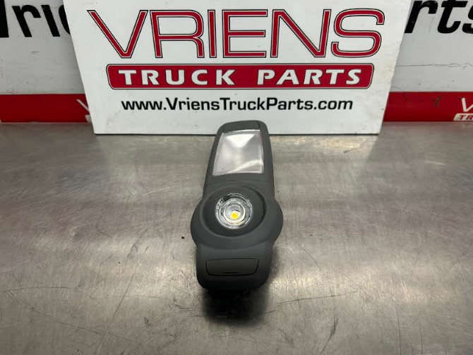 PETERBILT 567 INTERIOR LIGHTING