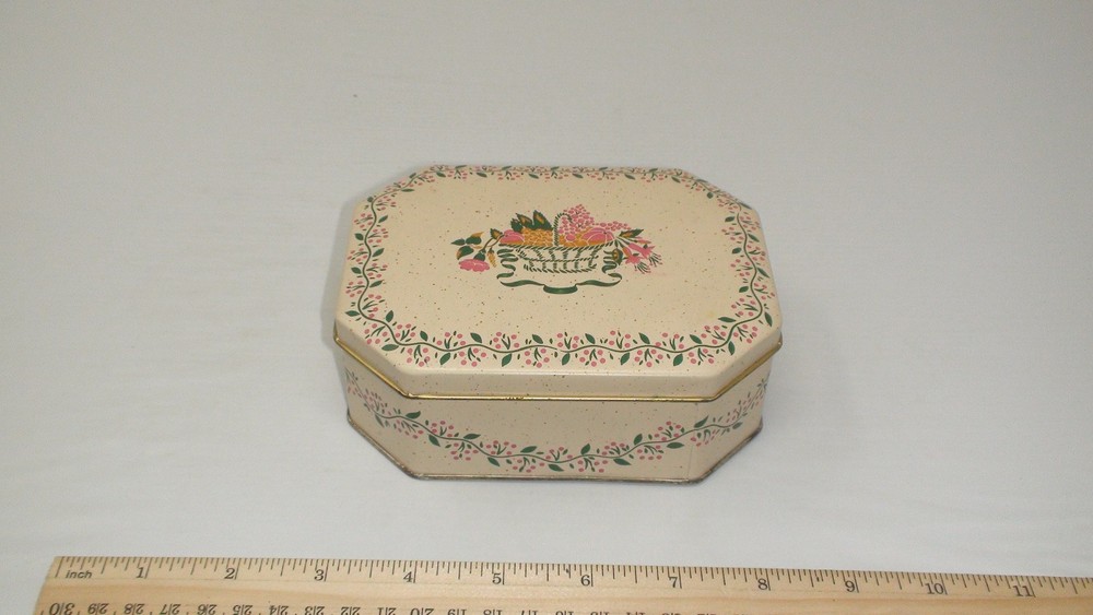 Daher Decorated Ware - Rectangle Octagon Floral Tin Container - Made In England