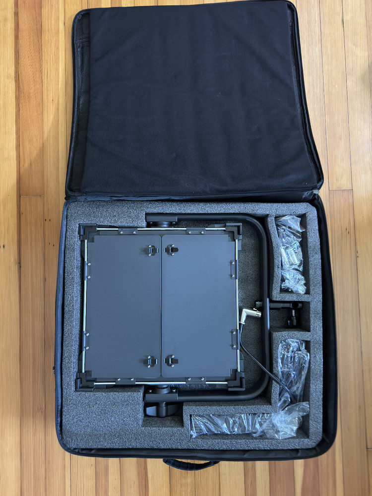 Fotodiox Pro FACTOR 1x1 V-2000ASVL Bicolor Dimmable Studio Light