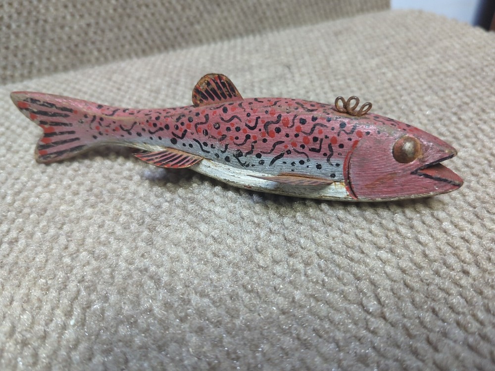 Antique Primitive Folk Art Fish Decoy