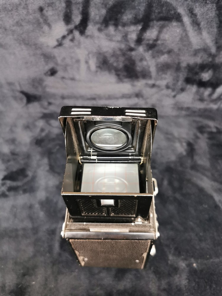Vintage Yashica-Mat Model Copal MXV Camera