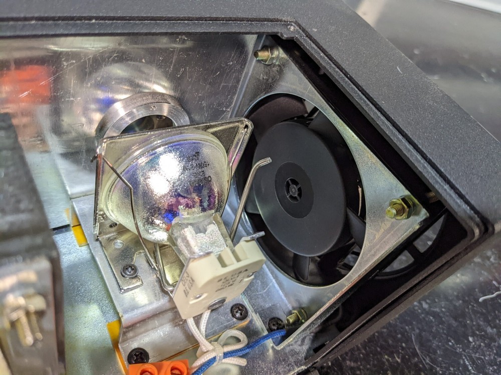 Fisher Scientific 1256236 Fiber Optic Illuminator Source