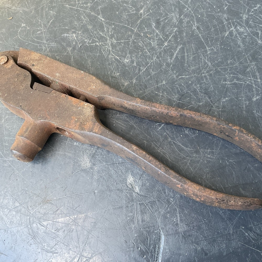 Vintage Winchester .32 caliber WCF hand Reloading Tool