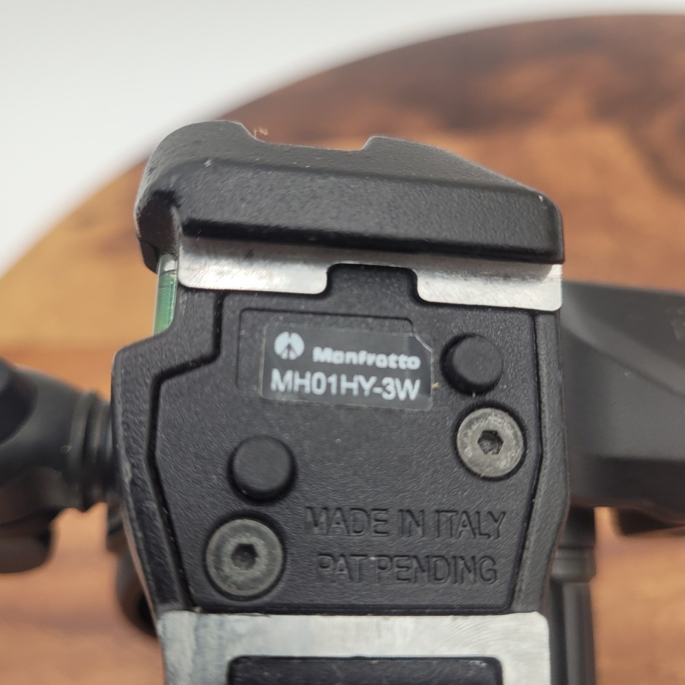 Monfrotto MH01HY-3W Tripod Head Fluid Drag System