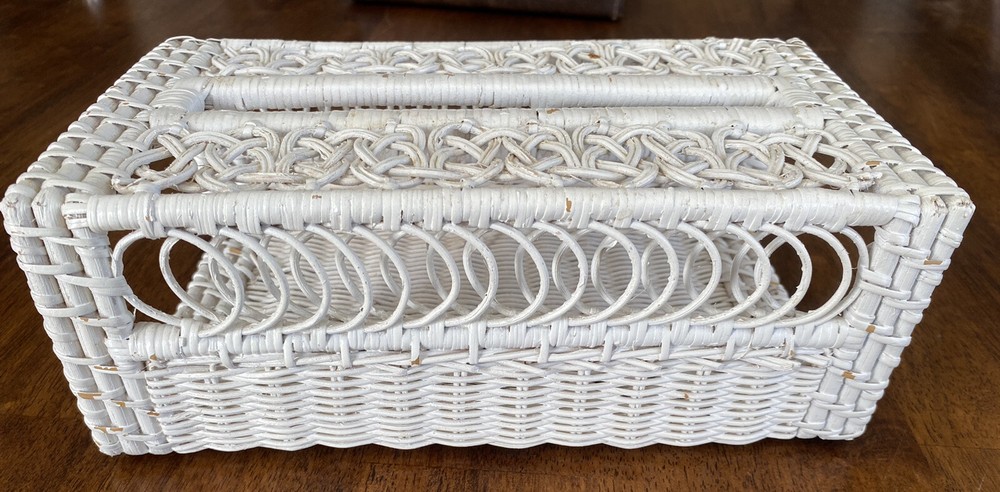 VINTAGE White Wicker Rectangular Tissue Box Holder Cover BOHO Shabby Chic Rustic