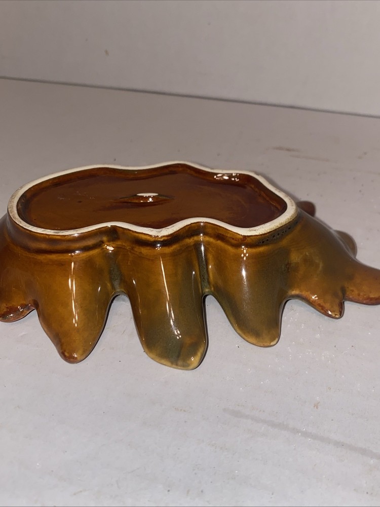 Leaf Shaped Dish-Decor-Read Description