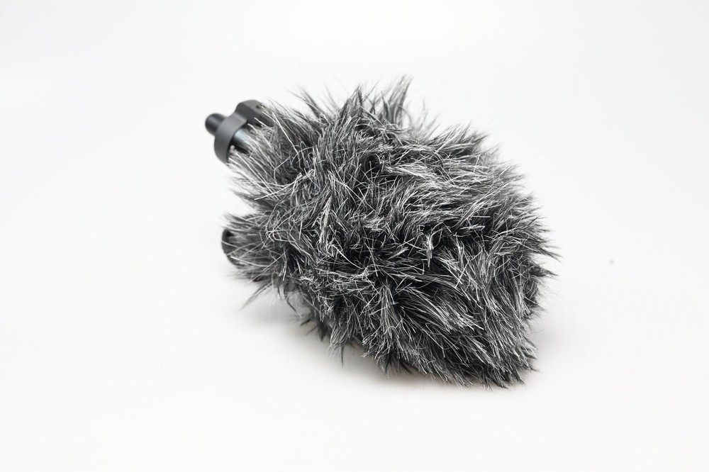 Saramonic Vmic Mini Compact Camera-Mount Microphone #G608