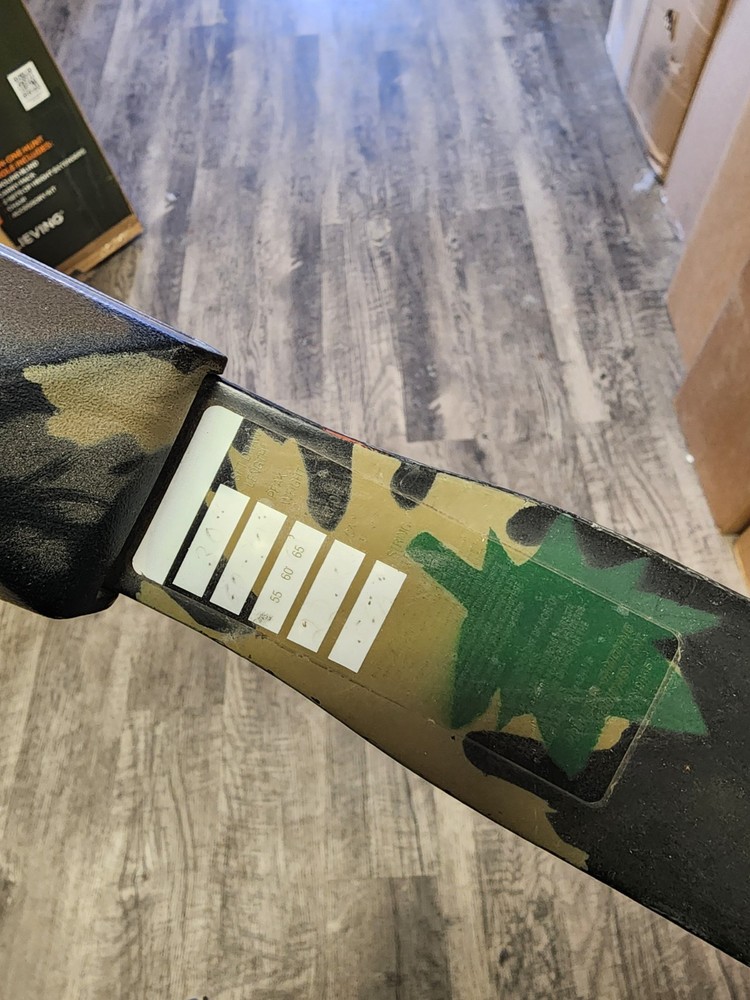 PSE Archery Elite Series Compound Bow RH - 30" - 70lbs