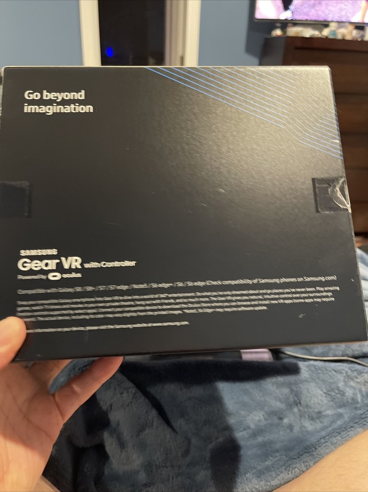 Samsung SMR324 Gear VR with Controller - Black