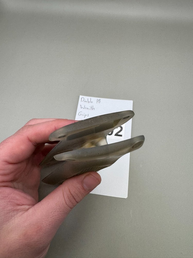 Diablo PB Wraith Grips-Grey