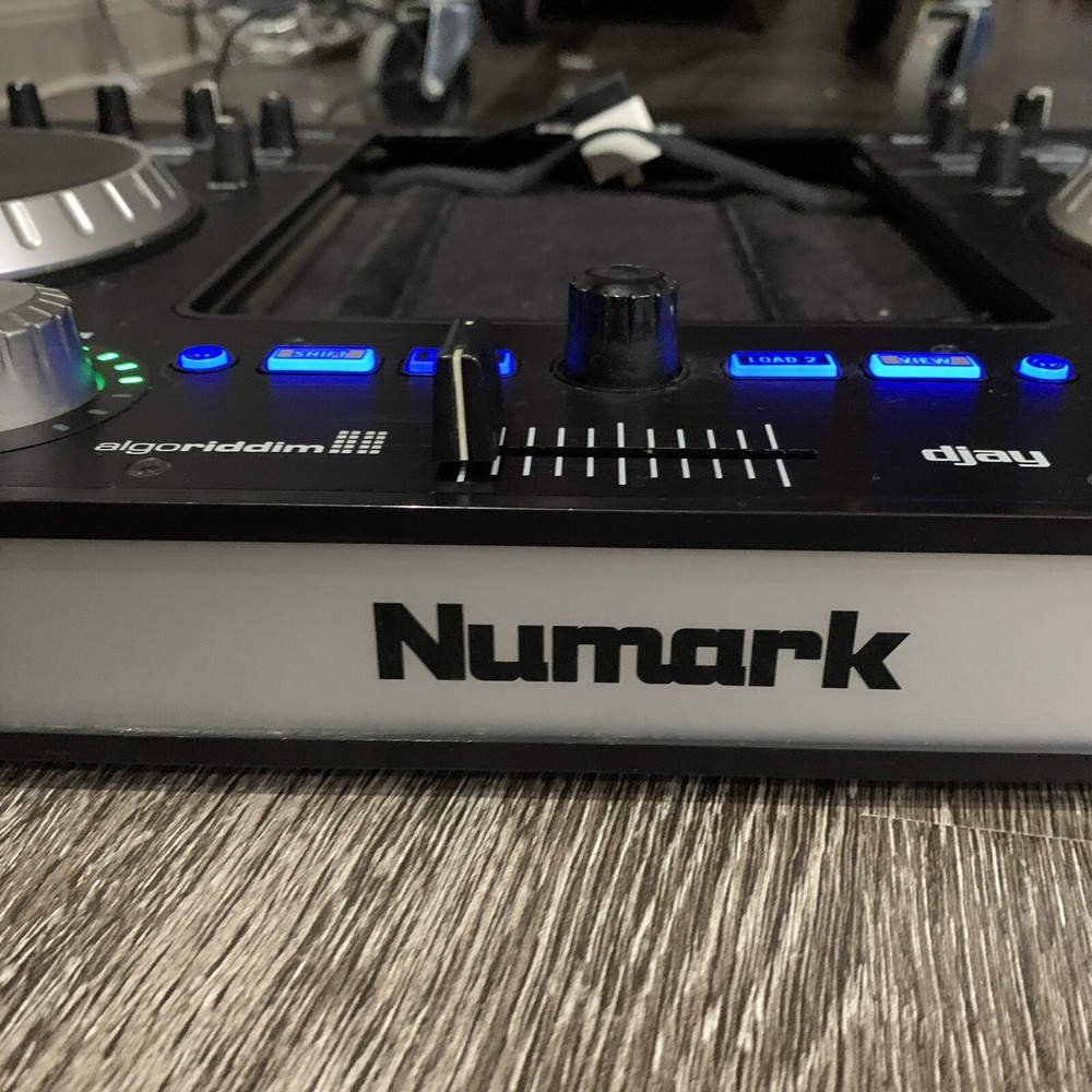 Numark iDJ Pro premium DJ controller for iPad