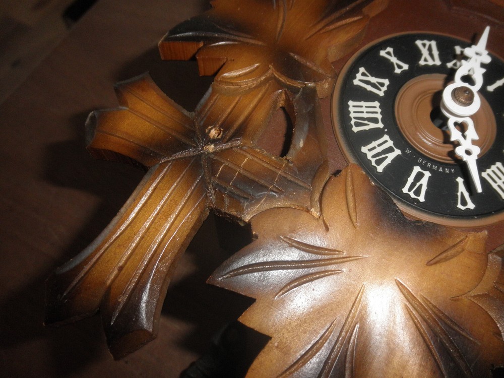 Cuckoo Clock German Black Forest made working 1 Day CK3087B