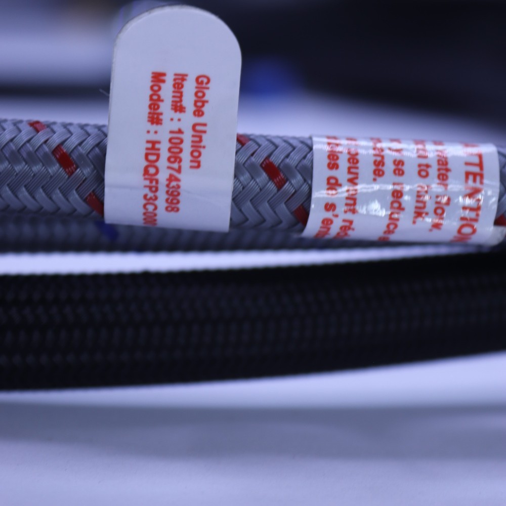 1-Handle Pull-Out Sprayer Kitchen Faucet Matte Black - Missing Spout