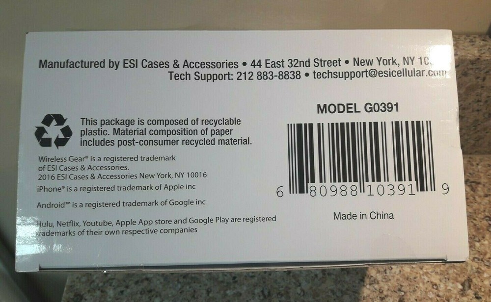 Wireless Gear™ Wireless Gear Plastic Virtual Reality Headset - Android or iPhone