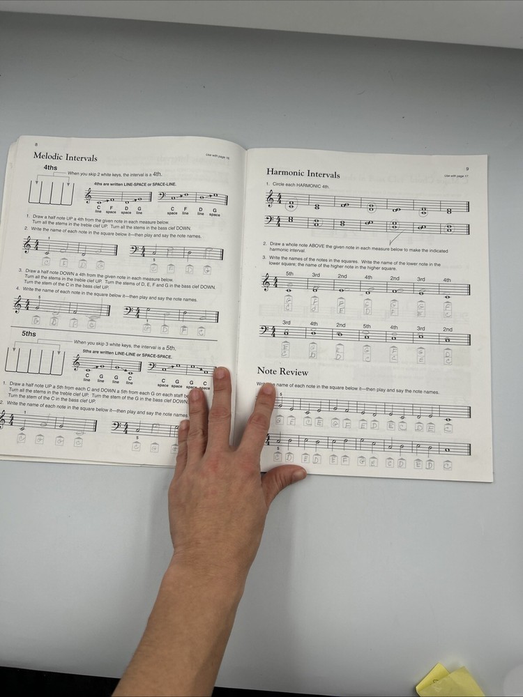 Alfred's Basic Adult Piano Course Notespeller Book 1